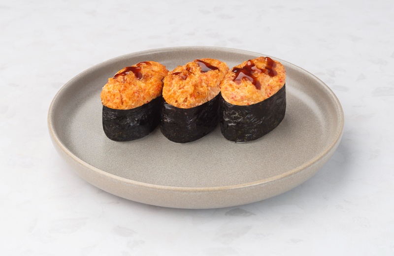 Суши, запечённые под соусом спайси лосось (3 шт.)